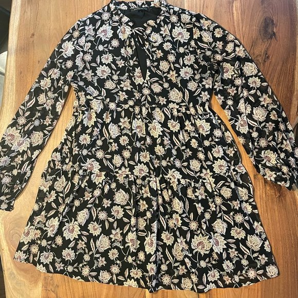 Dynamite Black Floral Dress - Picture 7 of 16